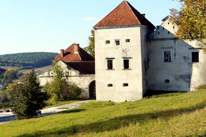 Zamek w Świrzu zdjęcie