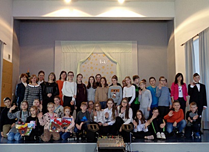 wizyta polskich dzieci ze szkoły na Litwie zd